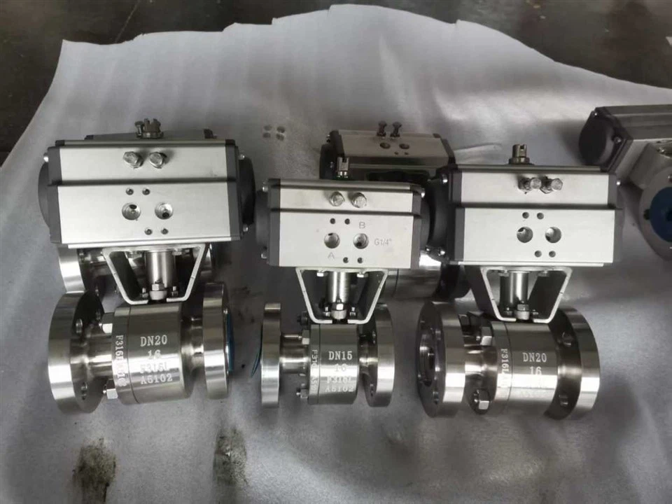 Твърдо лице за уплътняване на лицето