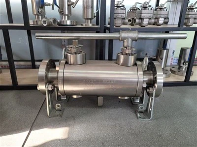 Двойна топка клапан